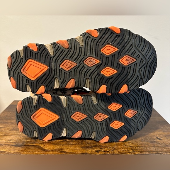 Thereabouts Boys Ripple Tan Camo Sandals NWT Various Sizes - Picture 6 of 7